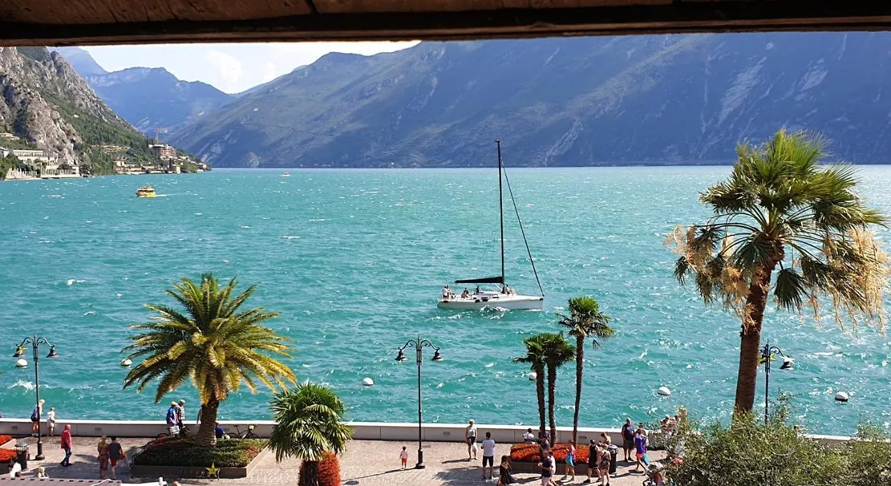 Albergo Bellavista Limone sul Garda 3*,
