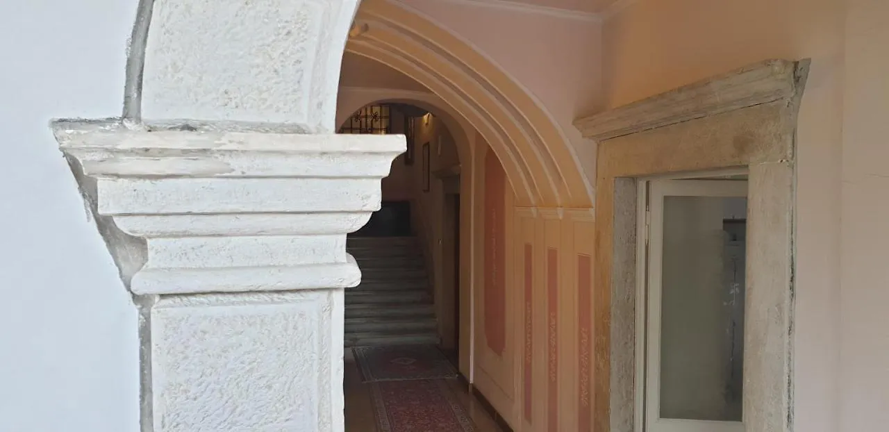 酒店 Albergo Bellavista 利莫内-苏尔加达